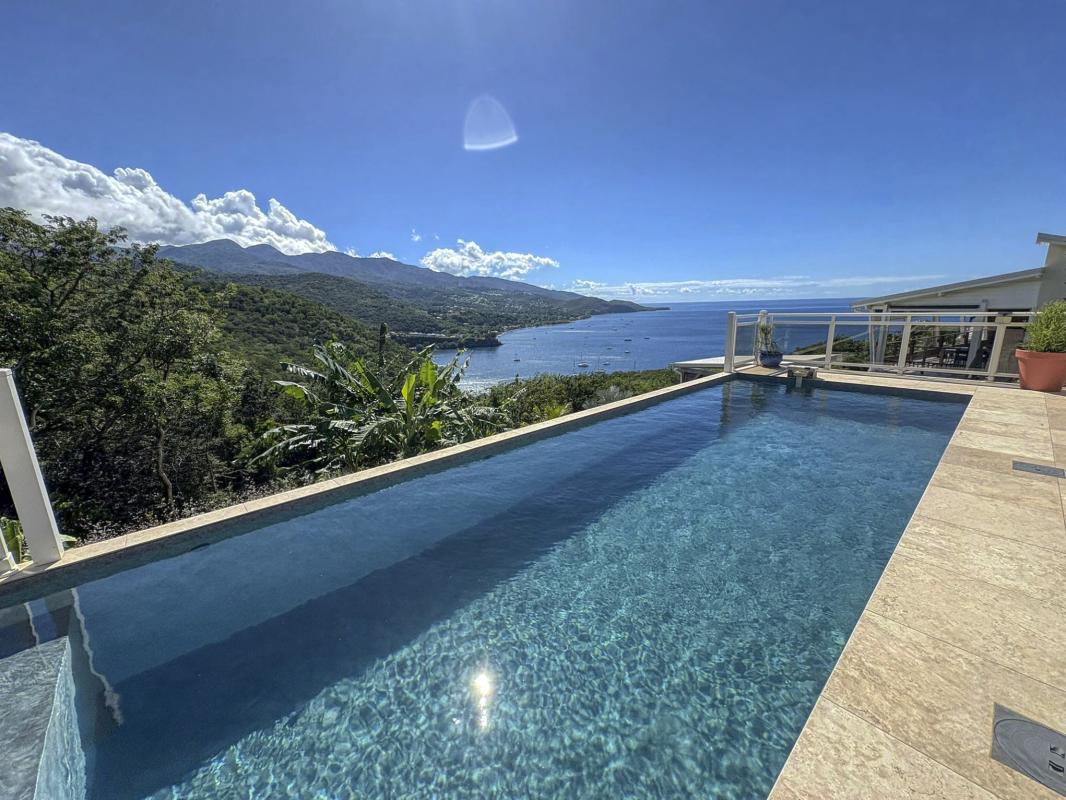 28.Location Villa piscine vue mer Bouillante Guadeloupe_Piscine Vue mer